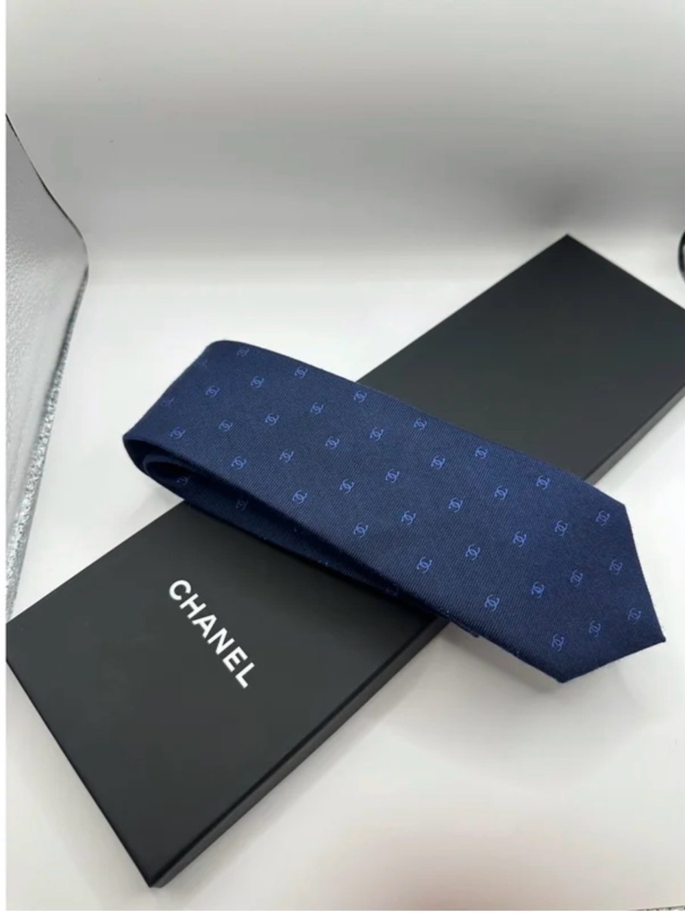 CHANEL NECK TIE
